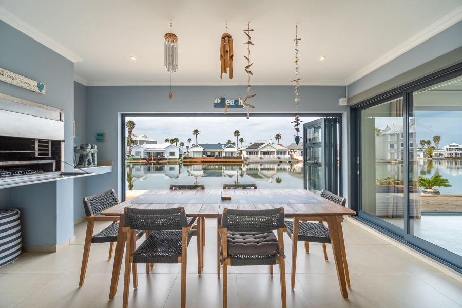 5 Bedroom Property for Sale in Marina Martinique Eastern Cape